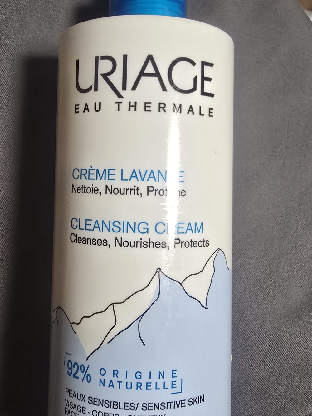 Uriage Cleansing Cream - White & Light Blue Bottle